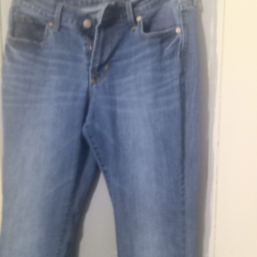 Women's curvy jeans